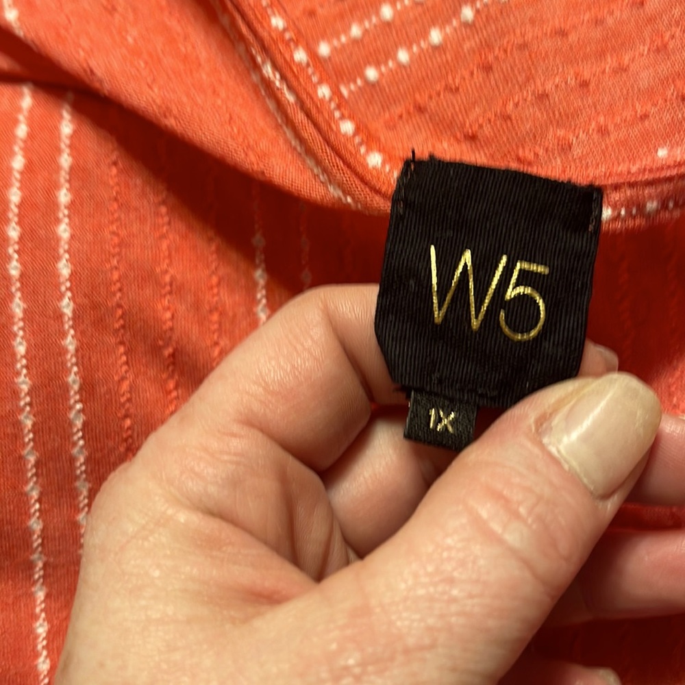 W5 top. Like new condition